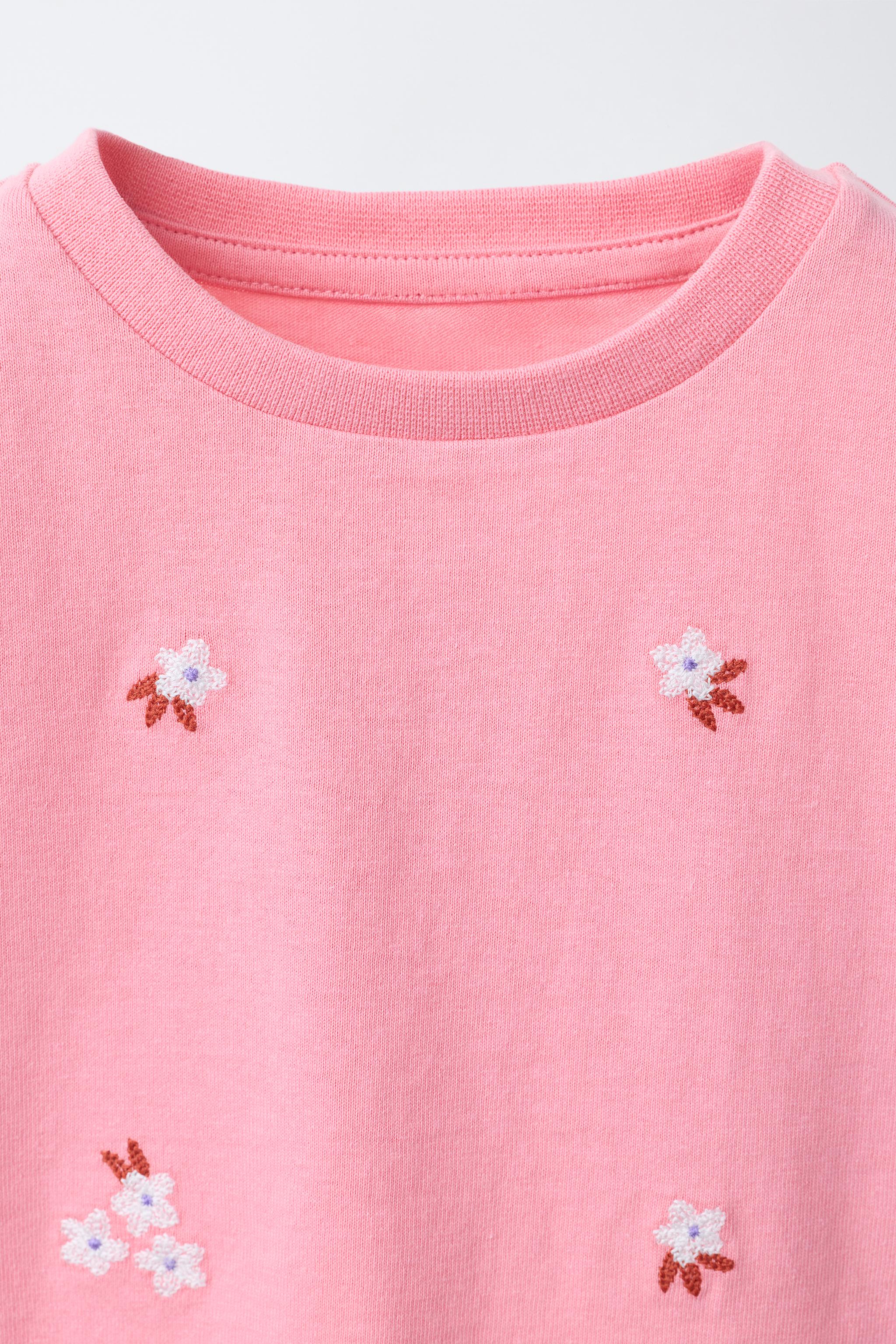 EMBROIDERED FLORAL T-SHIRT